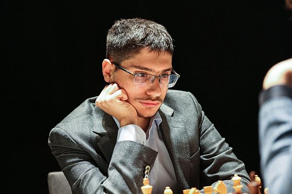 brilliant move by grand master luis Paulo Supi against world chess champion Magnus  Carlsen 